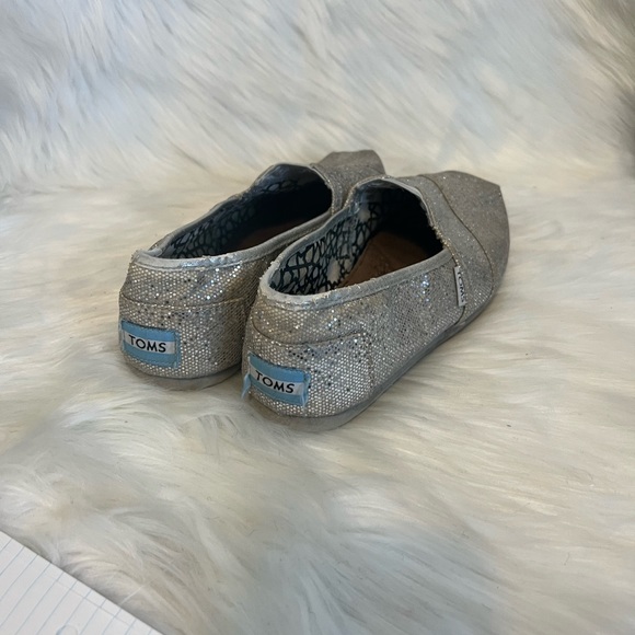 Toms sparkly shoes size 7.5 - Picture 3 of 5